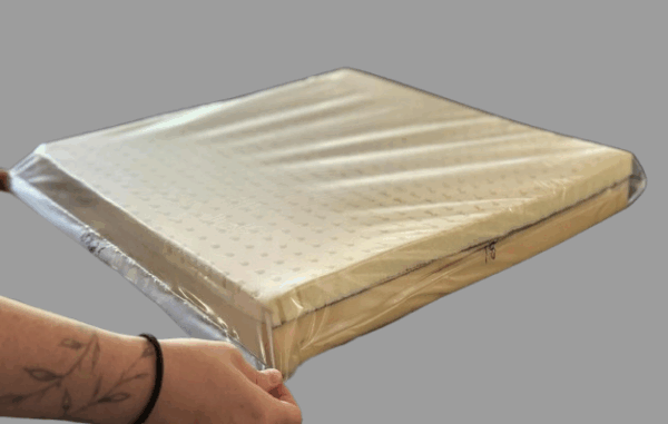 Coussin de latex et B4220 recouvert de pellicule polyuréthane